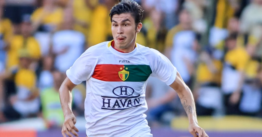 Biel em ação pelo Brusque