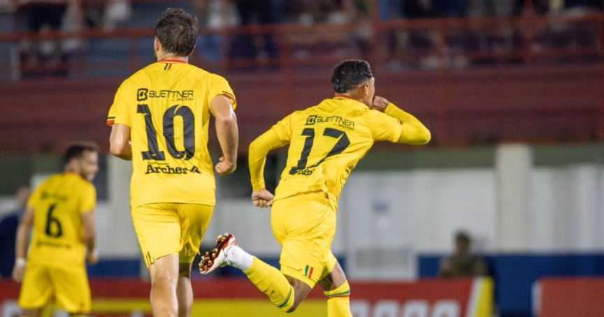 Brusque e Figueirense se enfrentam nesta quarta-feira, 14, na Arena Simon