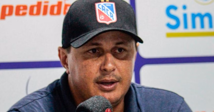 Diego Corrêa, técnico do Carlos Renaux