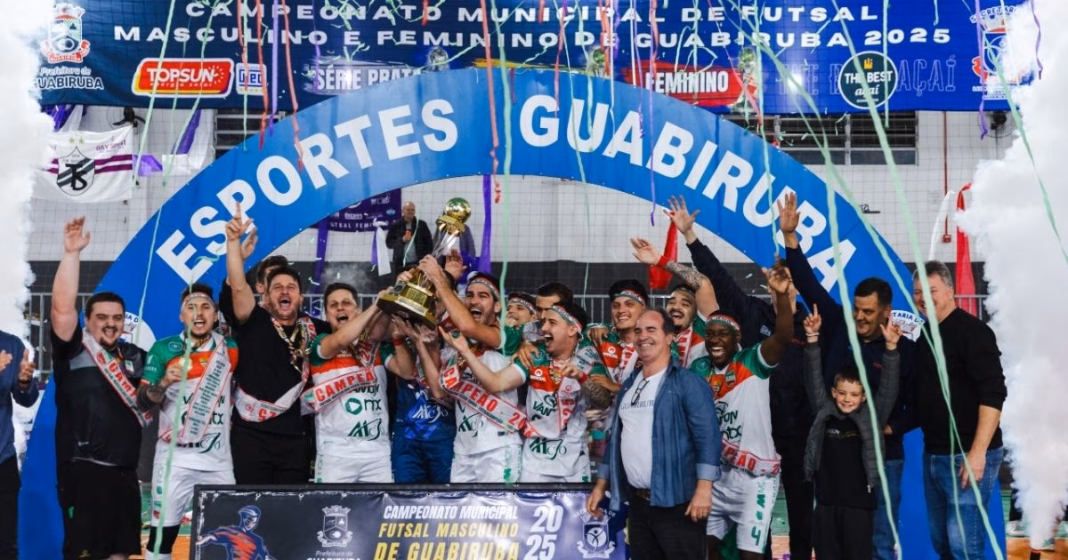 Celebração do título do Municipal de Futsal de Guabiruba 2025