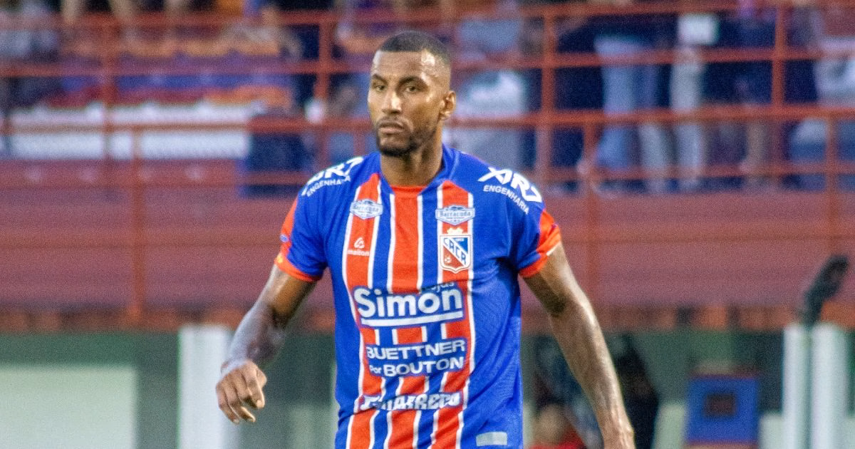 Jefferson Tavares em ação pelo Renaux