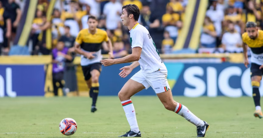 Biel em ação em Criciúma x Brusque