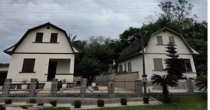 Casas Gêmeas de Guabiruba